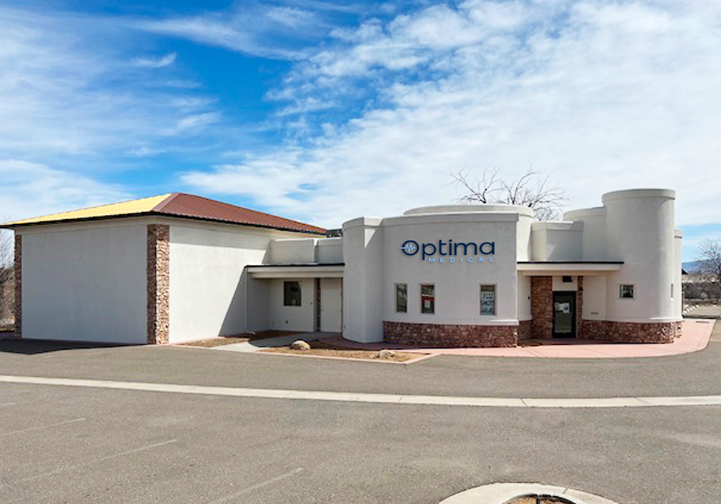 Exterior view of Optima Medical primary care clinic in Chino Valley, Arizona.